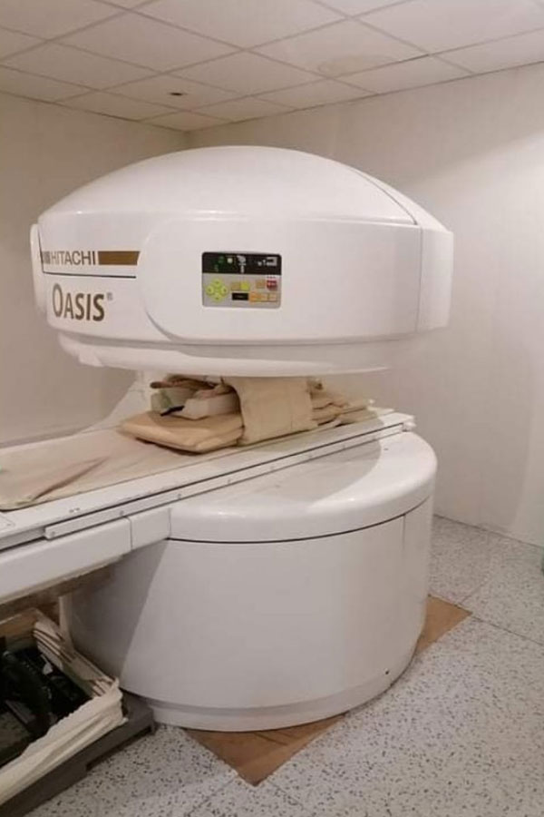 maca na skeniranju MRI aparatom